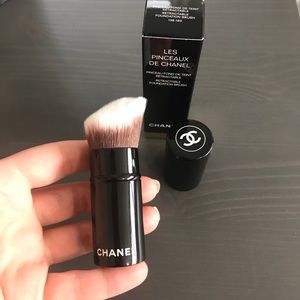 *NEW* CHANEL Retractable Foundation Brush